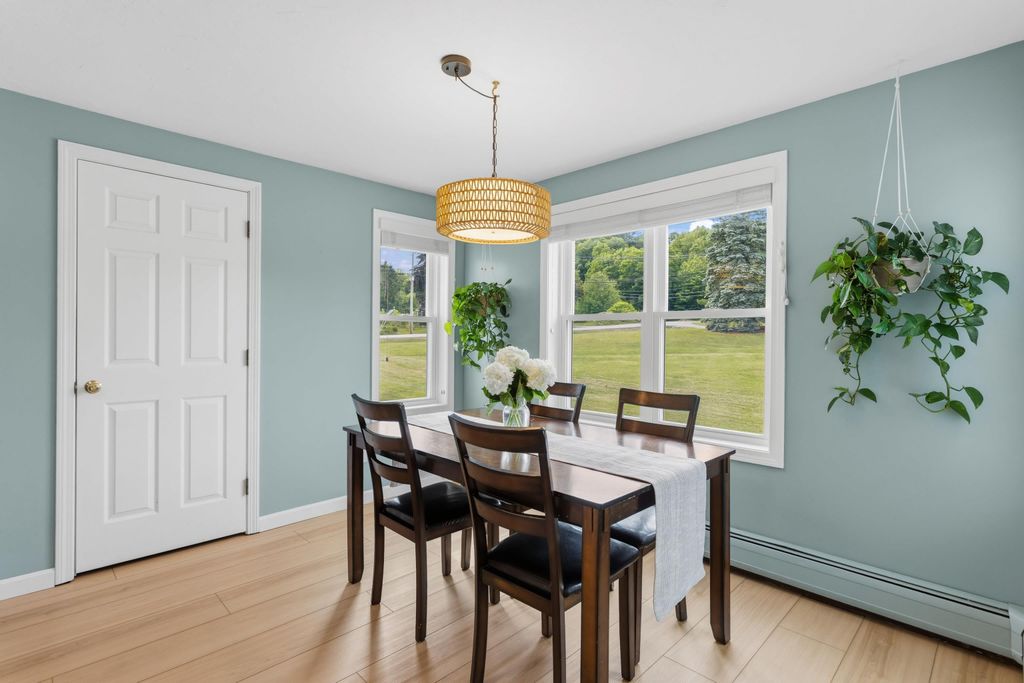 Image 14 of property listing at 1 Bartlett Road, Stratham, NH 03885