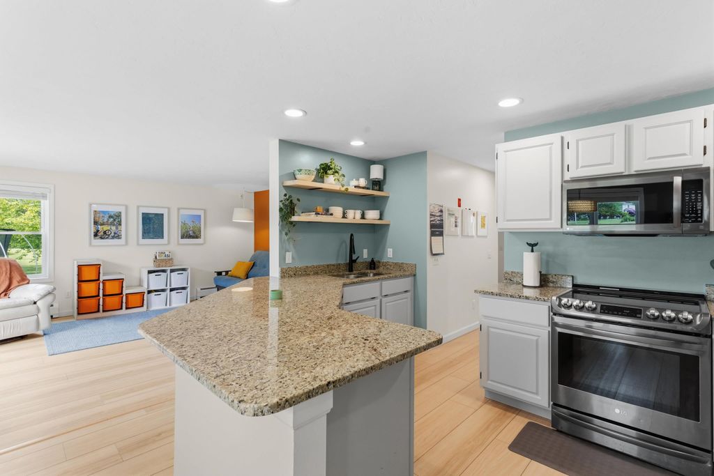 Image 18 of property listing at 1 Bartlett Road, Stratham, NH 03885