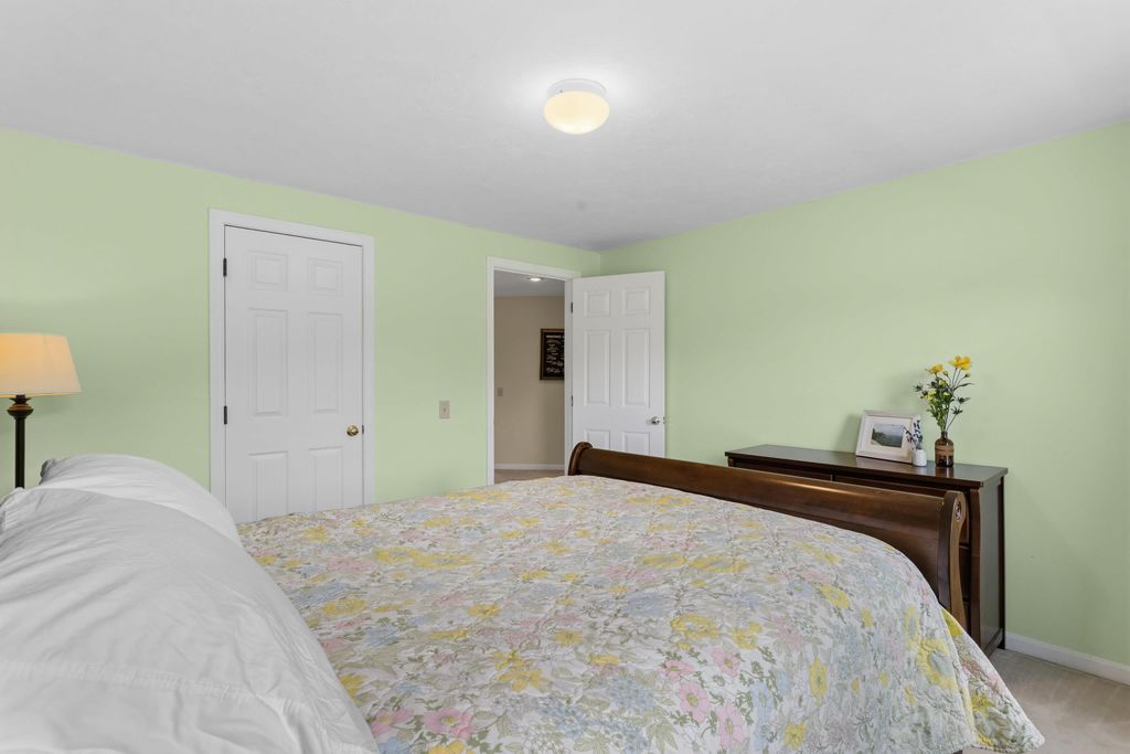 Image 39 of property listing at 1 Bartlett Road, Stratham, NH 03885