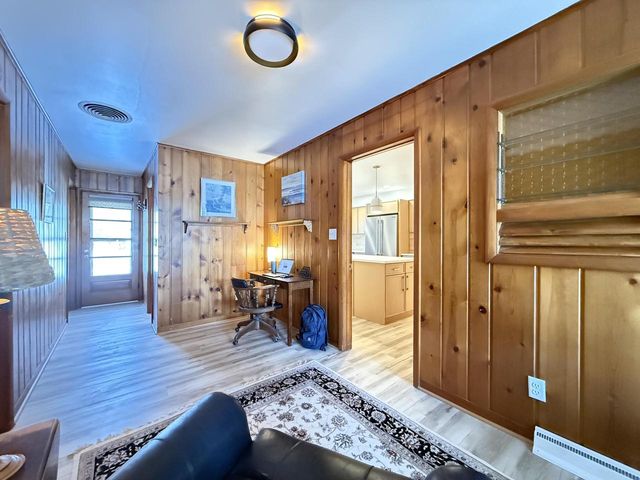 3121 N 105th STREET, Wauwatosa, WI 53222