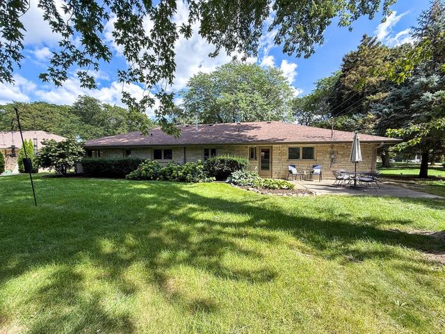 3121 N 105th STREET, Wauwatosa, WI 53222