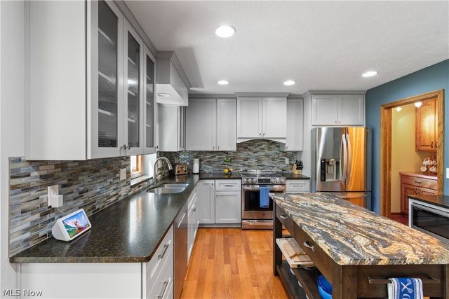 6807 Grant Drive, Westfield Center, OH 44251