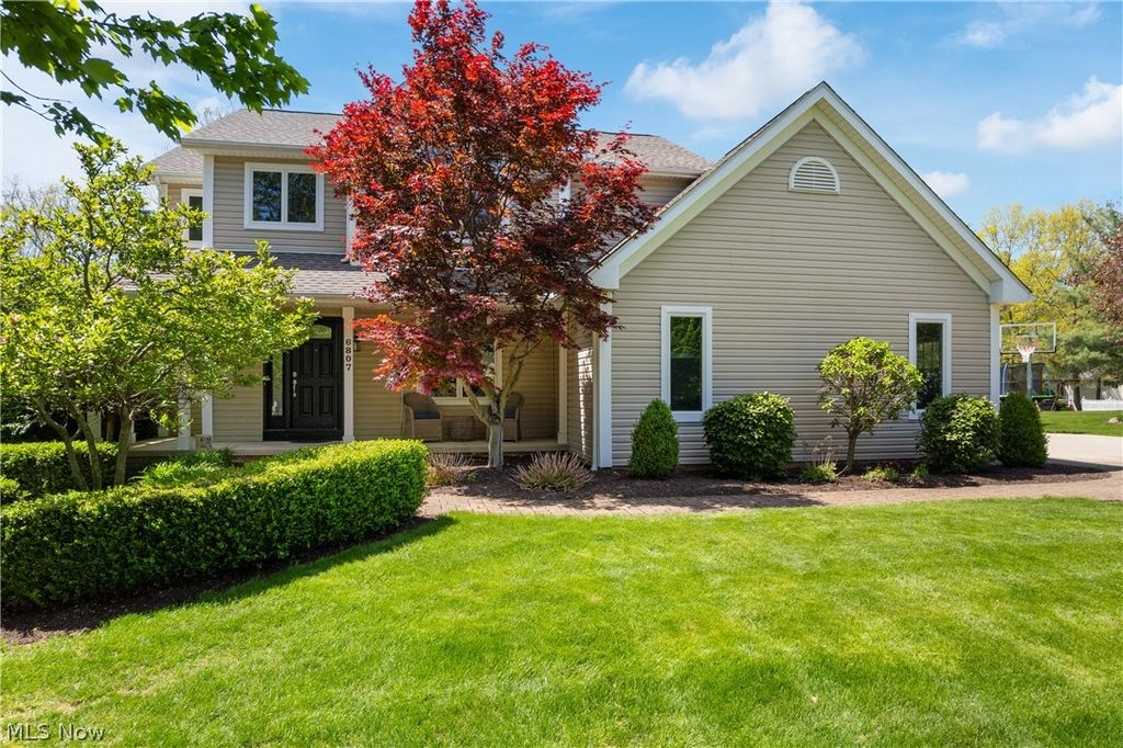 6807 Grant Drive, Westfield Center, OH 44251
