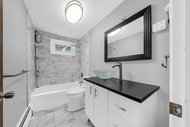 566 Main St, Stoneham, MA 02180