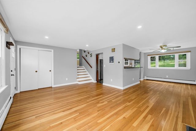 566 Main St, Stoneham, MA 02180