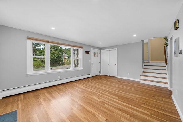 566 Main St, Stoneham, MA 02180