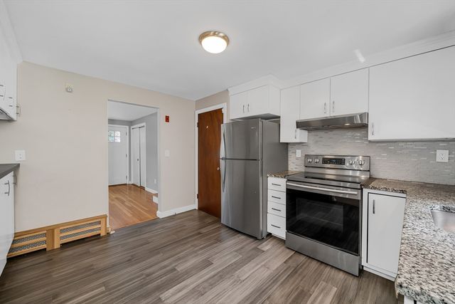 566 Main St, Stoneham, MA 02180