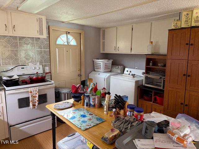 155 West Central, Bristol, TN 37620