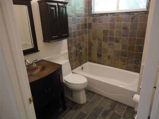 1112 NW 58TH TERRACE, Gainesville, FL 32605