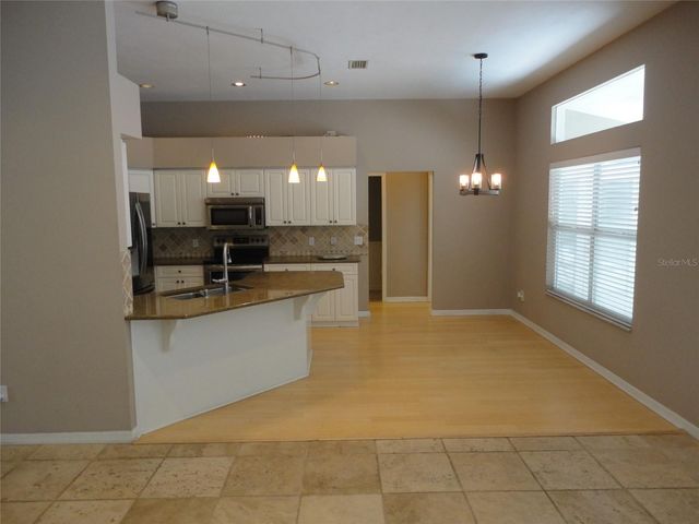 1112 NW 58TH TERRACE, Gainesville, FL 32605