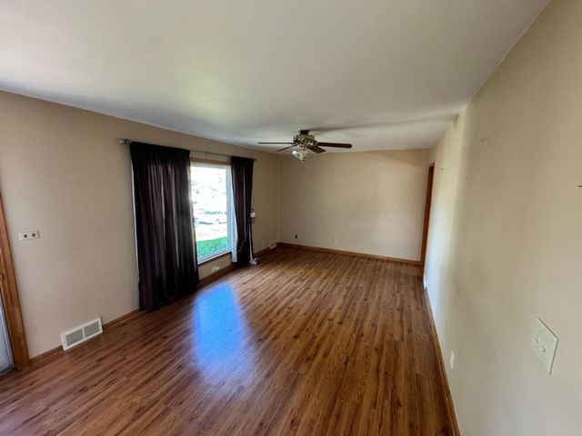 782 Howard Street N, Saint Paul, MN 55119
