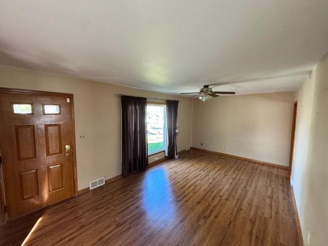 782 Howard Street N, Saint Paul, MN 55119