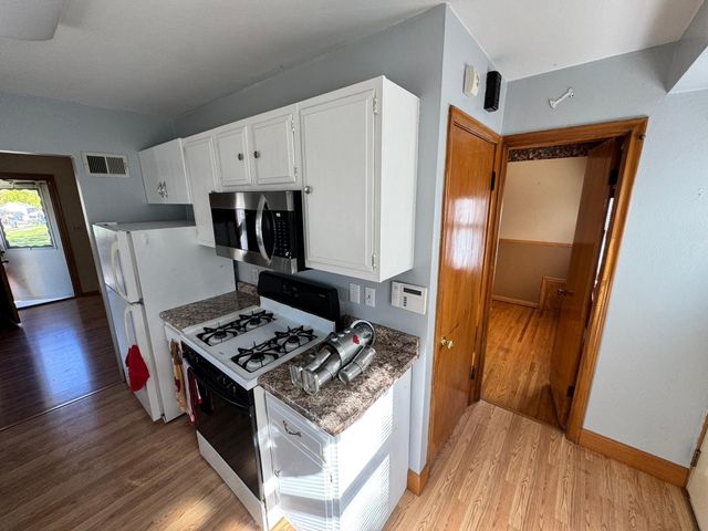 782 Howard Street N, Saint Paul, MN 55119