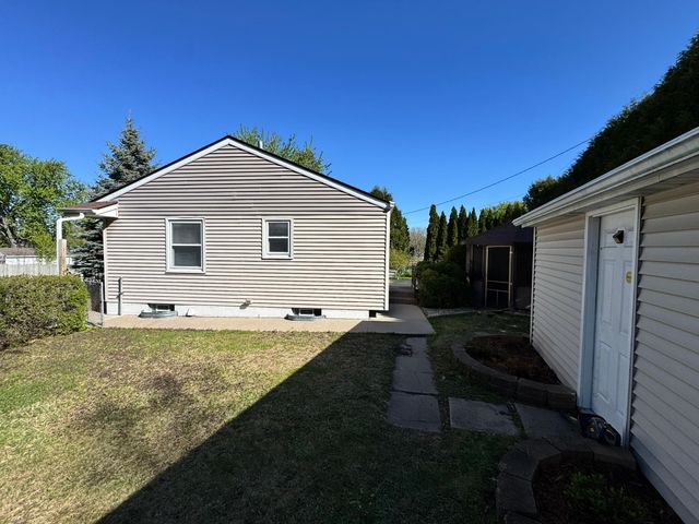 782 Howard Street N, Saint Paul, MN 55119