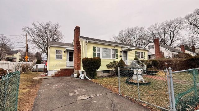 27 Ralwood Rd, Boston, MA 02136