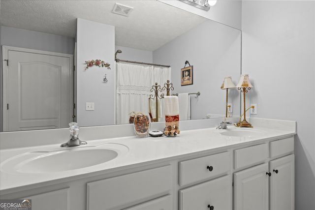 491 Vandenburg Drive, Villa Rica, GA 30180