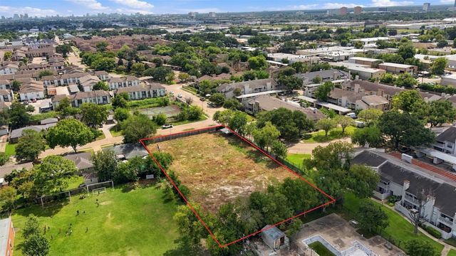 3430 Rockyridge Drive, Houston, TX 77063