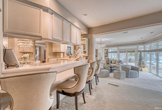 300 Stonegate Road, Evansville, IN 47711