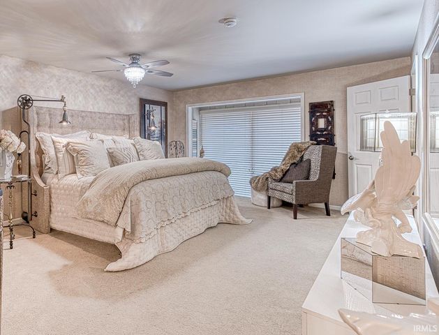 300 Stonegate Road, Evansville, IN 47711