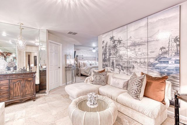 300 Stonegate Road, Evansville, IN 47711