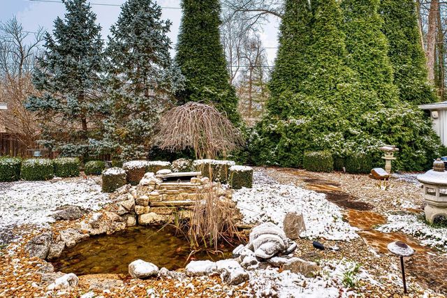 300 Stonegate Road, Evansville, IN 47711