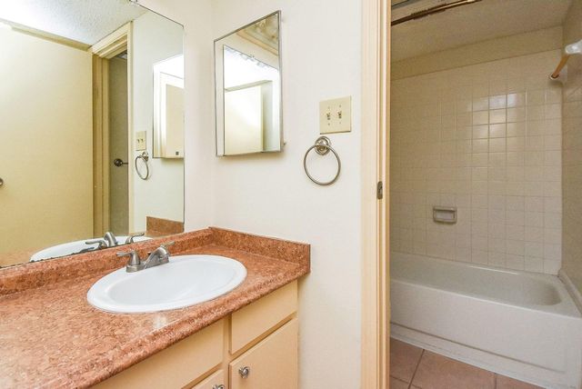 7575 Cambridge Street 1004, Houston, TX 77054