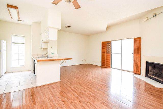 7575 Cambridge Street 1004, Houston, TX 77054