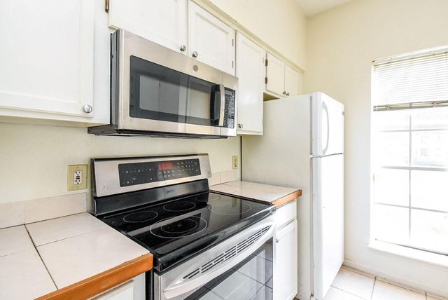 7575 Cambridge Street 1004, Houston, TX 77054
