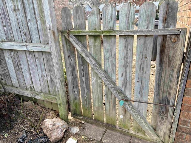 116 N Sawmill Road, Searcy, AR 72143