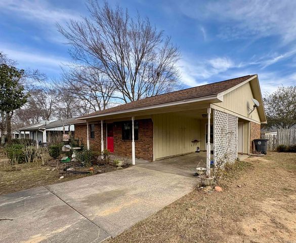 116 N Sawmill Road, Searcy, AR 72143