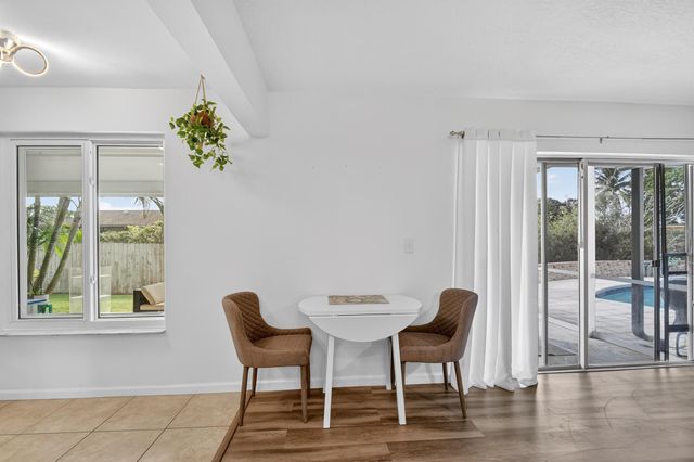 3618 Valley Way, West Palm Beach, FL 33406