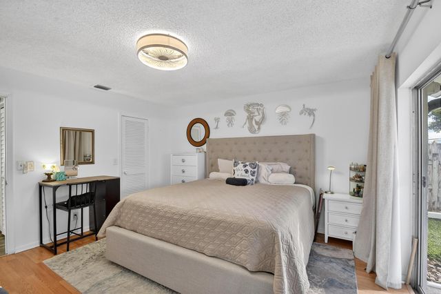 3618 Valley Way, West Palm Beach, FL 33406