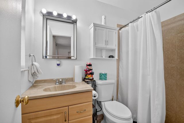 3618 Valley Way, West Palm Beach, FL 33406