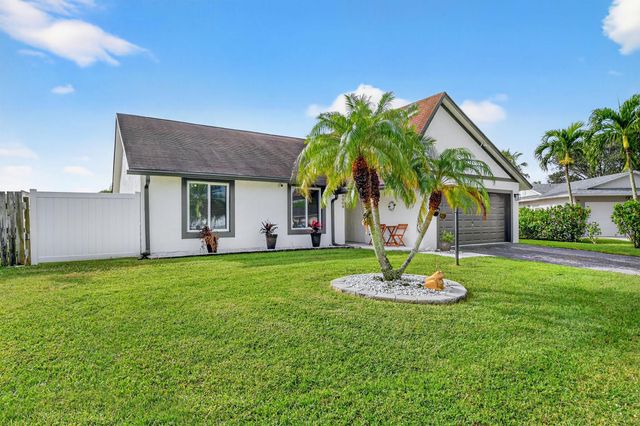 3618 Valley Way, West Palm Beach, FL 33406