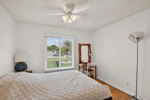 3618 Valley Way, West Palm Beach, FL 33406