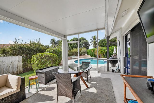 3618 Valley Way, West Palm Beach, FL 33406