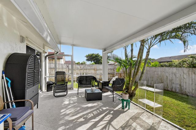 3618 Valley Way, West Palm Beach, FL 33406