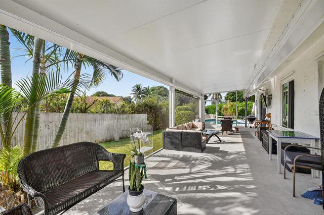 3618 Valley Way, West Palm Beach, FL 33406