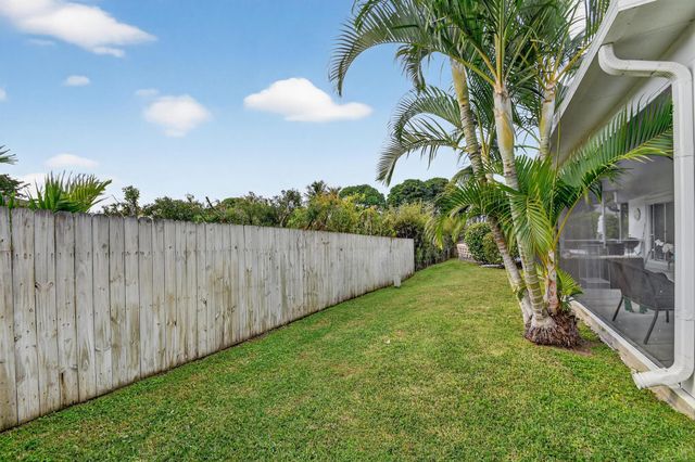 3618 Valley Way, West Palm Beach, FL 33406