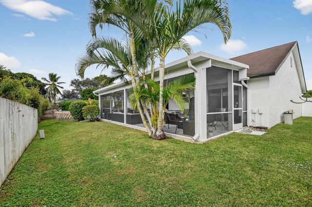 3618 Valley Way, West Palm Beach, FL 33406