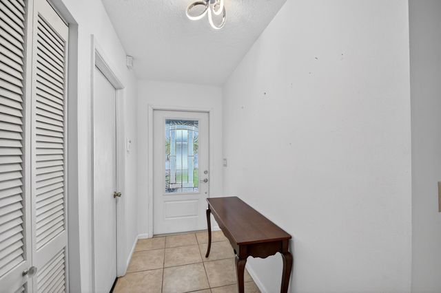 3618 Valley Way, West Palm Beach, FL 33406