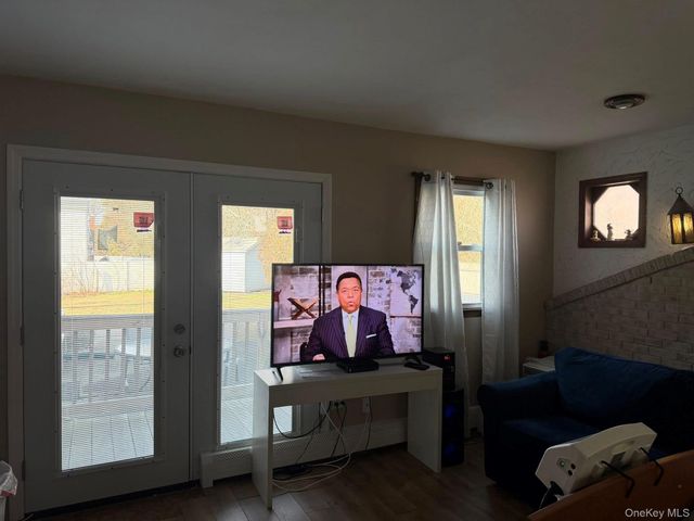 5 Denise Drive, East Patchogue, NY 11772