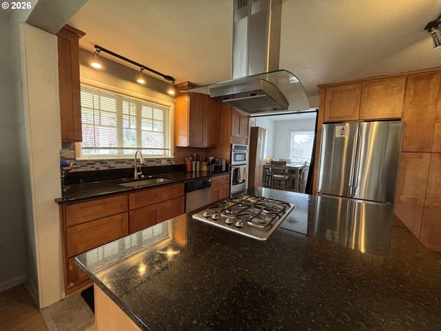 39465 PROCTOR Blvd, Sandy, OR 97055