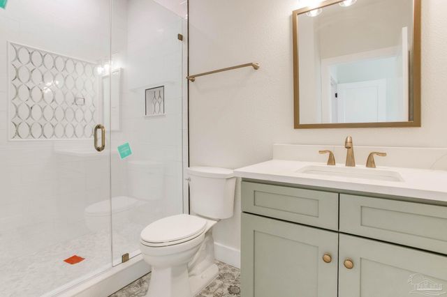 16 S M St, Pensacola, FL 32502