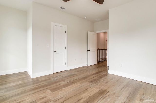 16 S M St, Pensacola, FL 32502