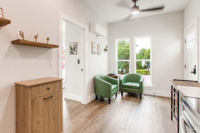 16 S M St, Pensacola, FL 32502