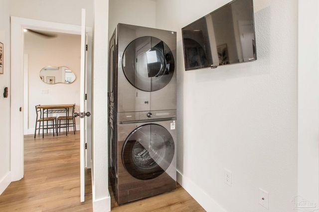 16 S M St, Pensacola, FL 32502