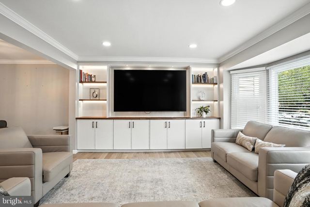 6586 MORNING MEADOW DR, Alexandria, VA 22315