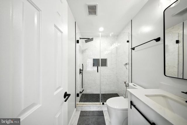 6586 MORNING MEADOW DR, Alexandria, VA 22315
