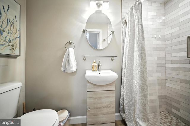 6586 MORNING MEADOW DR, Alexandria, VA 22315